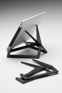 tabletstand_rearfold